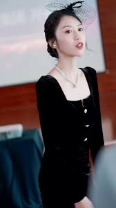 新版：我的美女总裁 职场爱情纠葛
